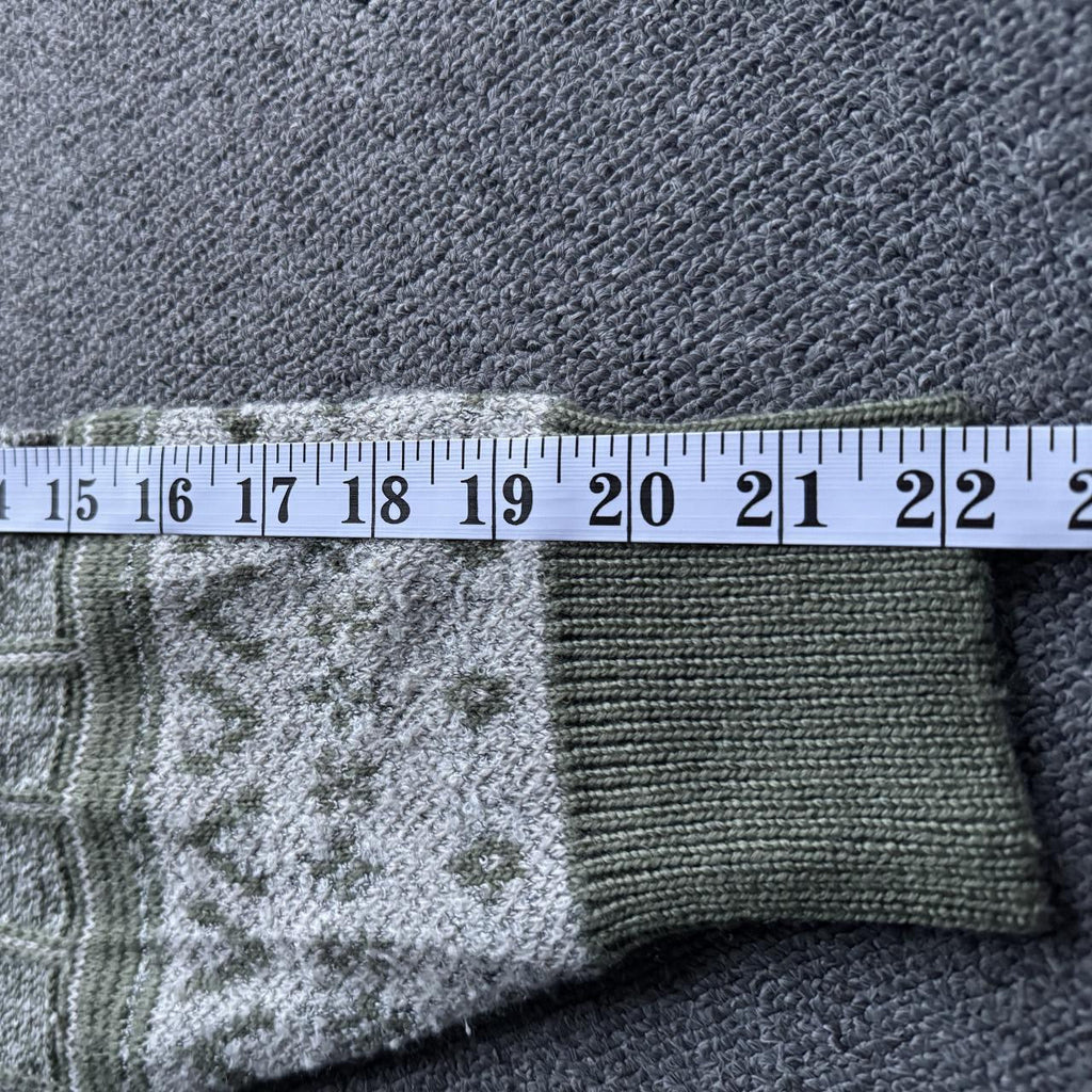 Vintage Italian Wool V-Neck Sweater Size M Green and cream wool knit