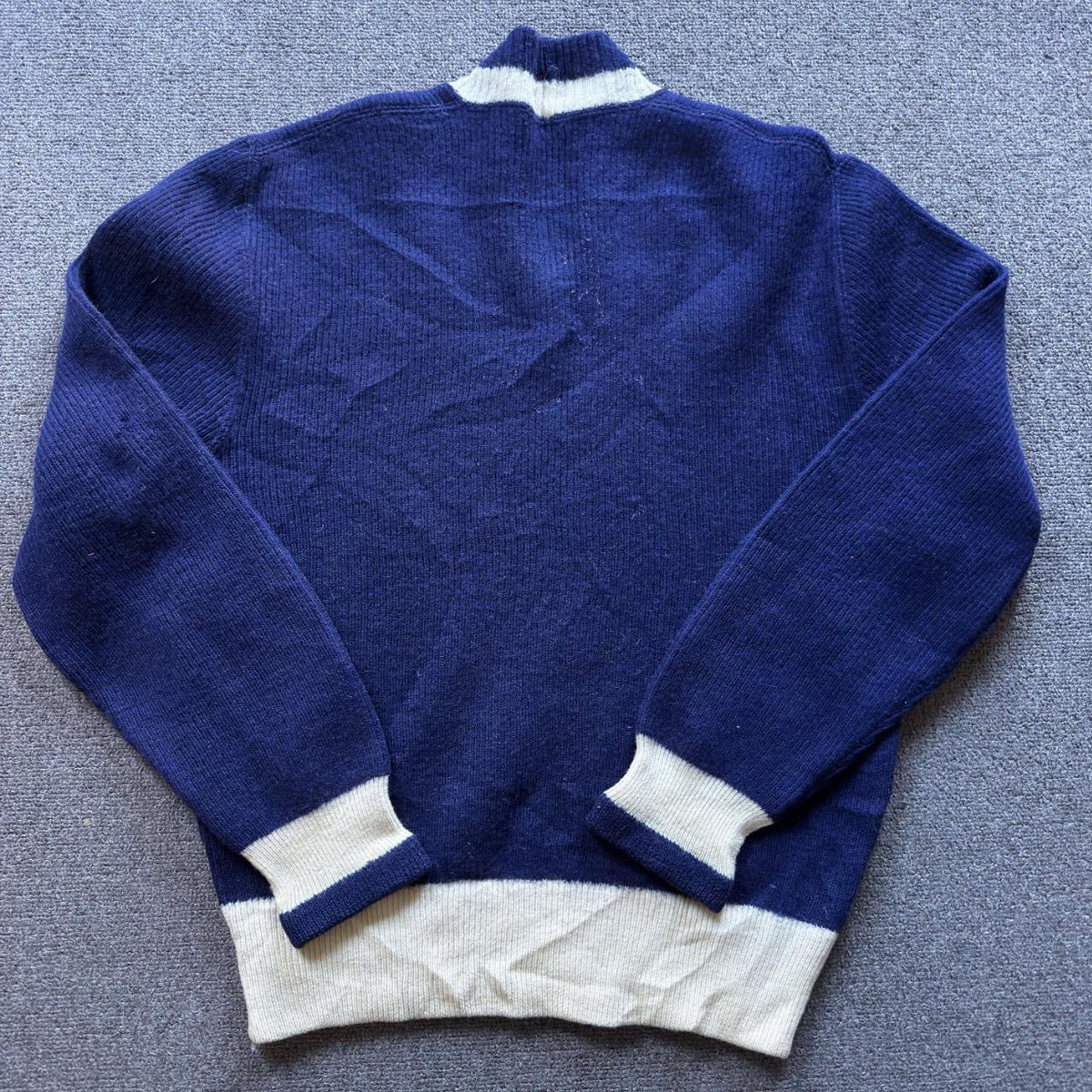 True Vintage 80s Dale of Norway Navy and White Sweater Medium