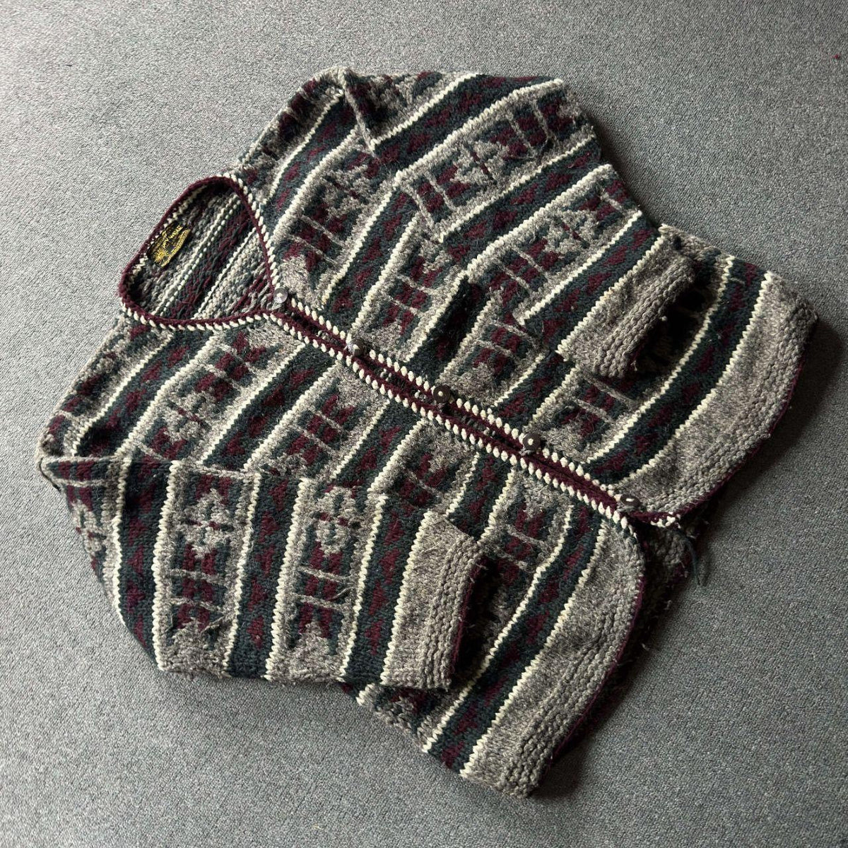 Vintage Rey Wear Ecuadorian Hand Knit Wool Cardigan - XL