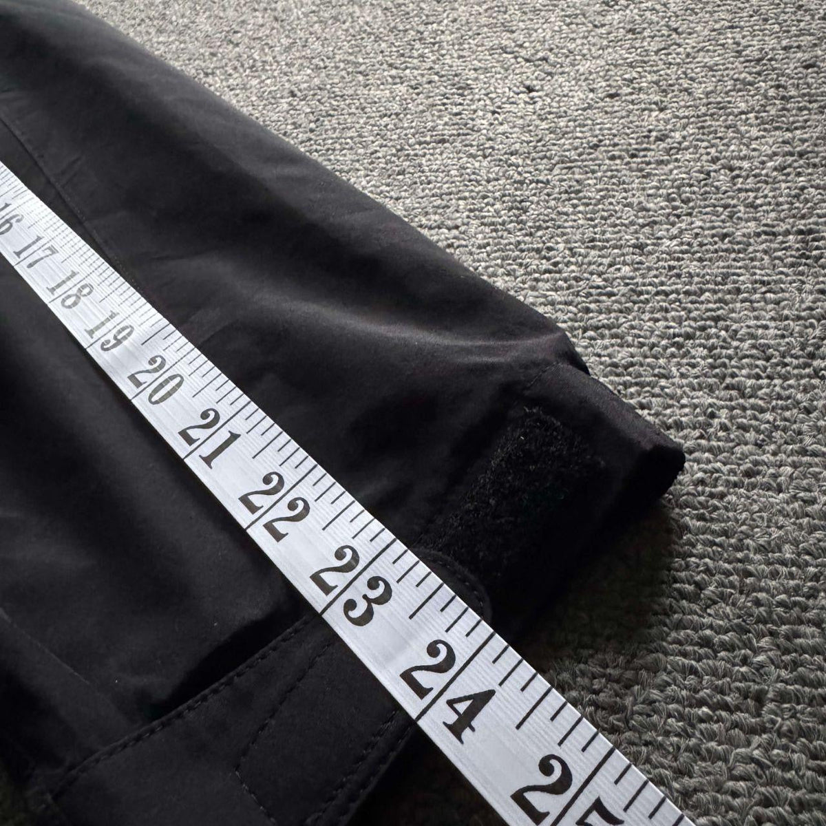 2000s Columbia Black waterproof goretex shell Jacket