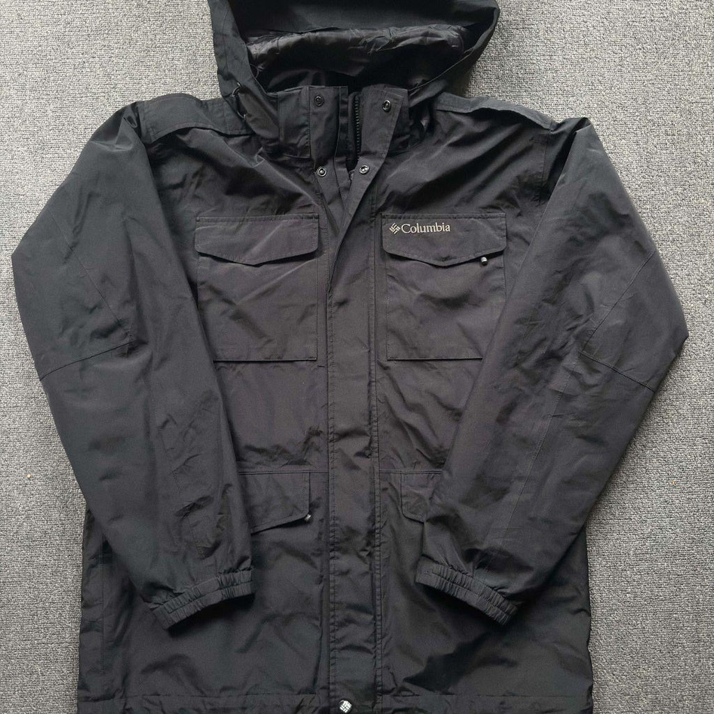 2000s Columbia Black waterproof goretex shell Jacket
