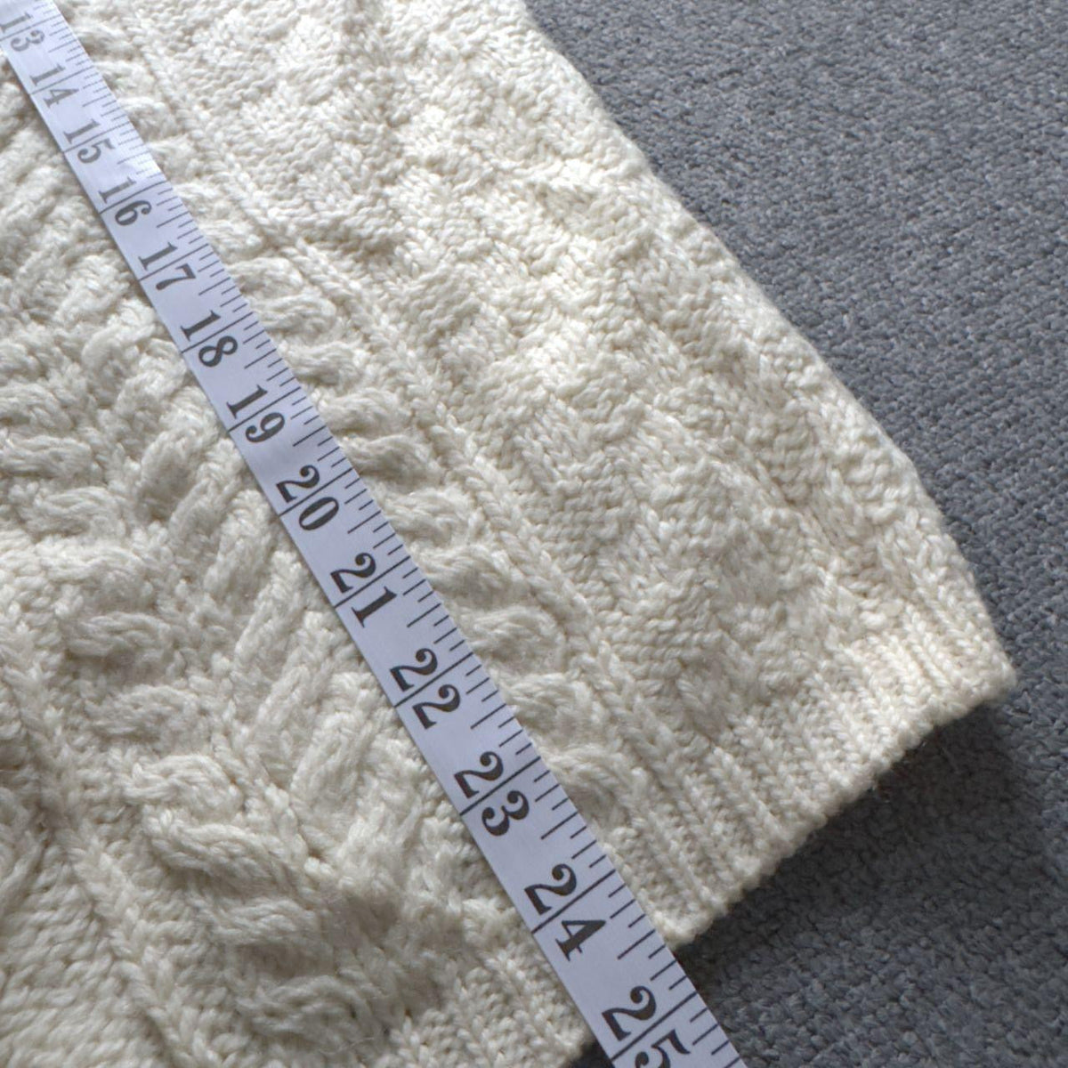 Vintage Irish Cream Cable Knit Wool Sweater Size M
