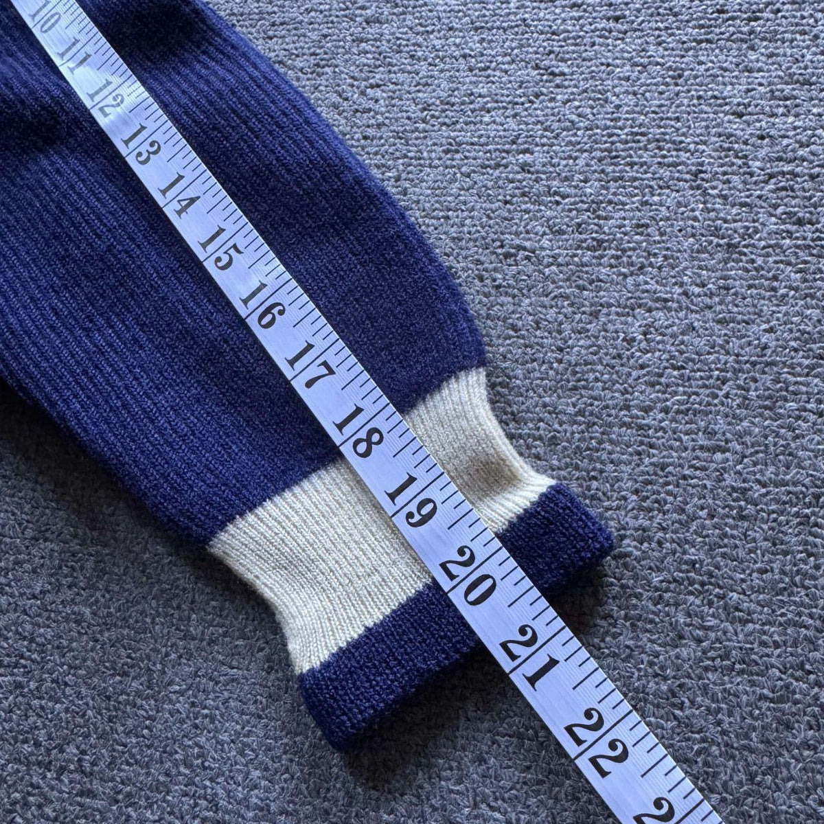 True Vintage 80s Dale of Norway Navy and White Sweater Medium