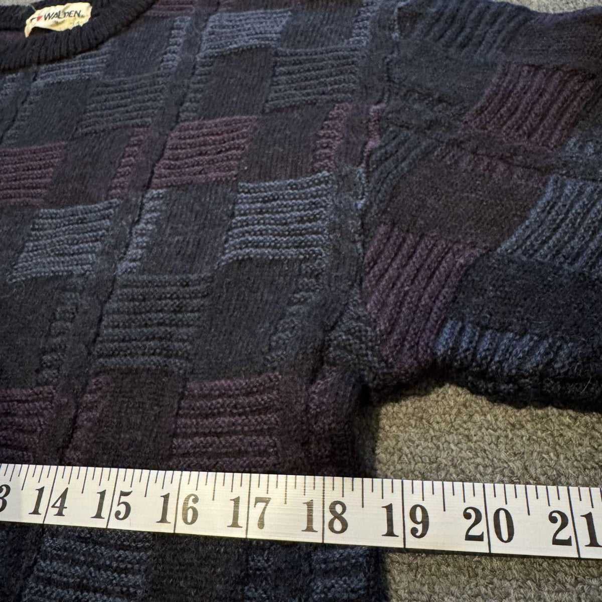 90s Vintage Walden Club LA Wool Sweater Large